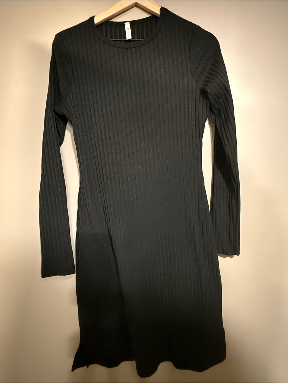 Boutique MTS Ribbed Long-Sleeve Black Dress